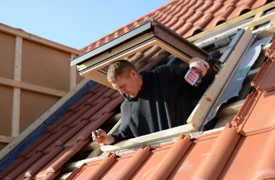 Pose de fenêtres de toit Velux à Burdignin
